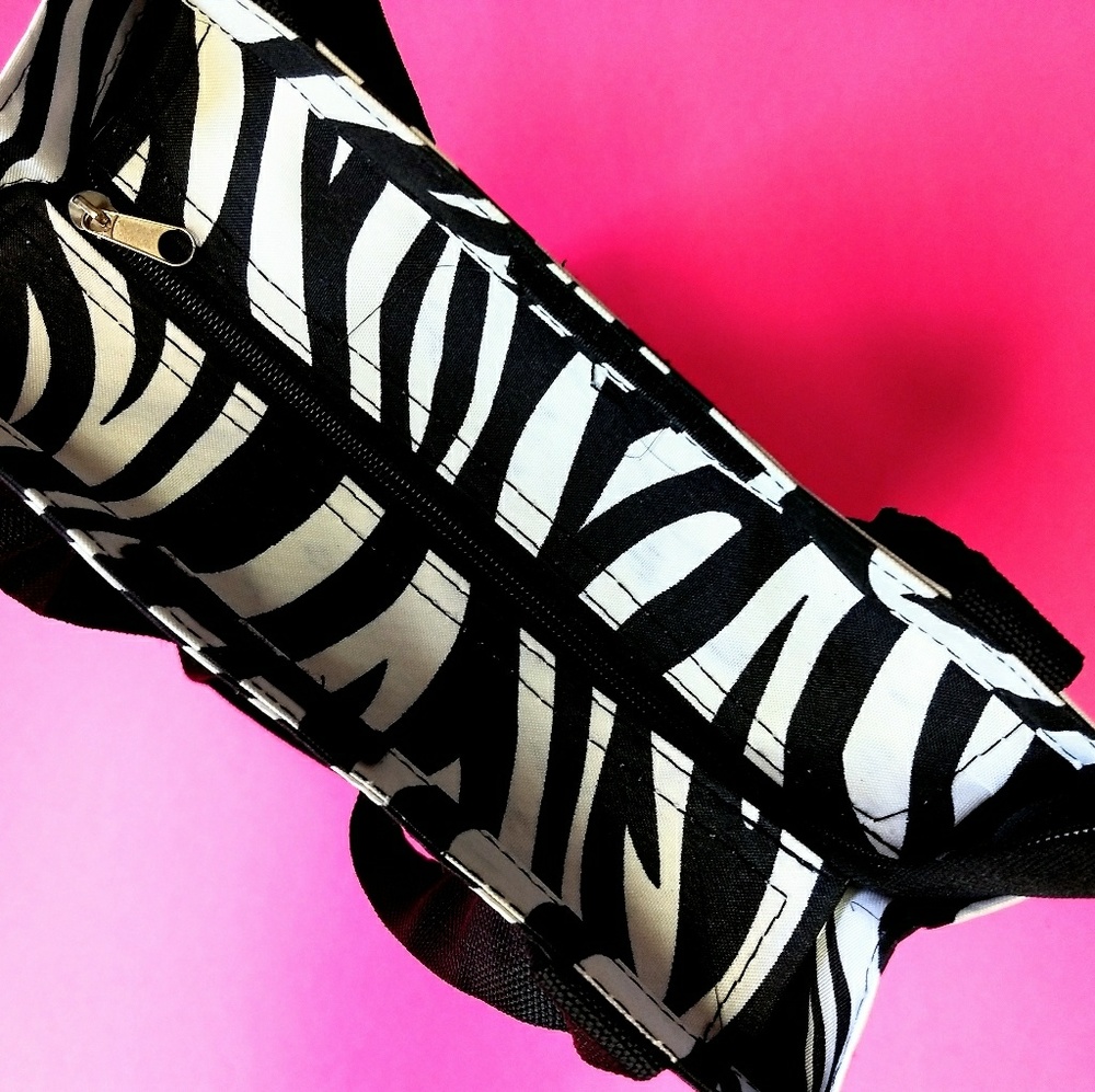 Zebra catch all zippered bag! Book, picnic, gym! - Picture 2 of 7
